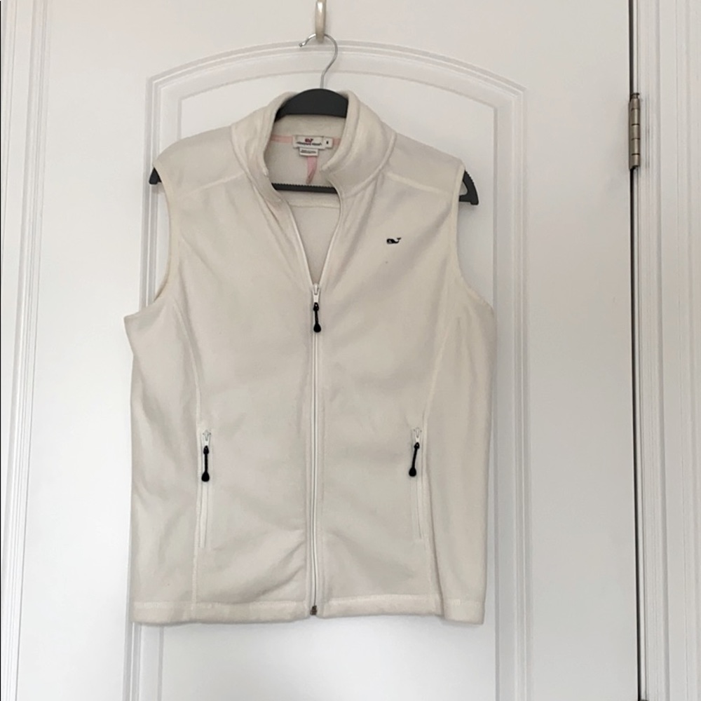 Vineyard Vines White Fleece Vest, size medium